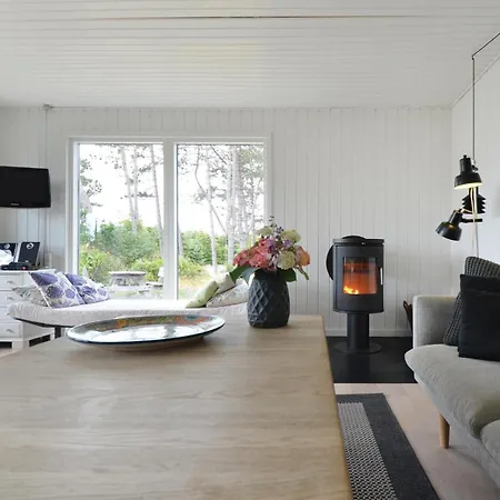 Gorgeous Home In Ebeltoft With Kitchen Tatil Evi *