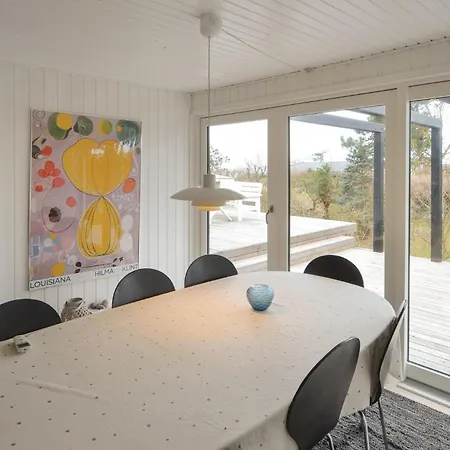 Gorgeous Home In Ebeltoft With Kitchen *