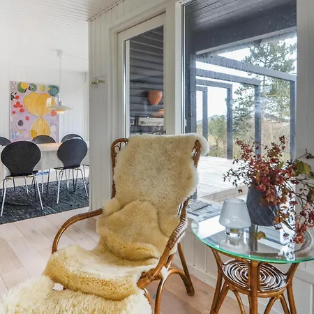 Three-bedroom In Ebeltoft