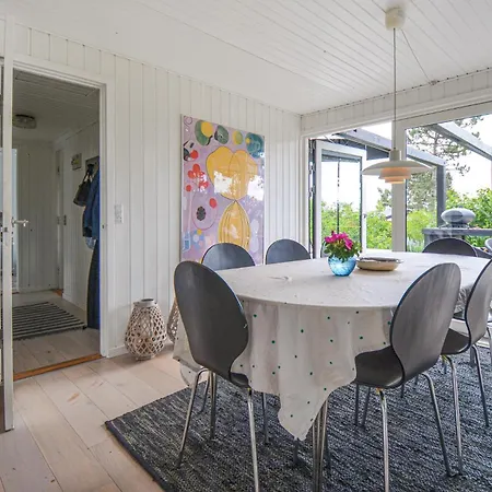 Gorgeous Home In Ebeltoft With Kitchen Tatil Evi