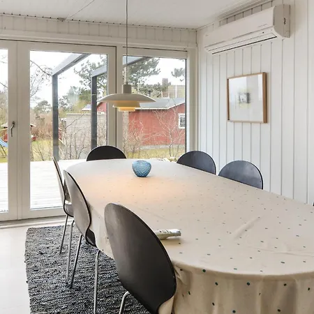 Three-bedroom In Ferienhaus *